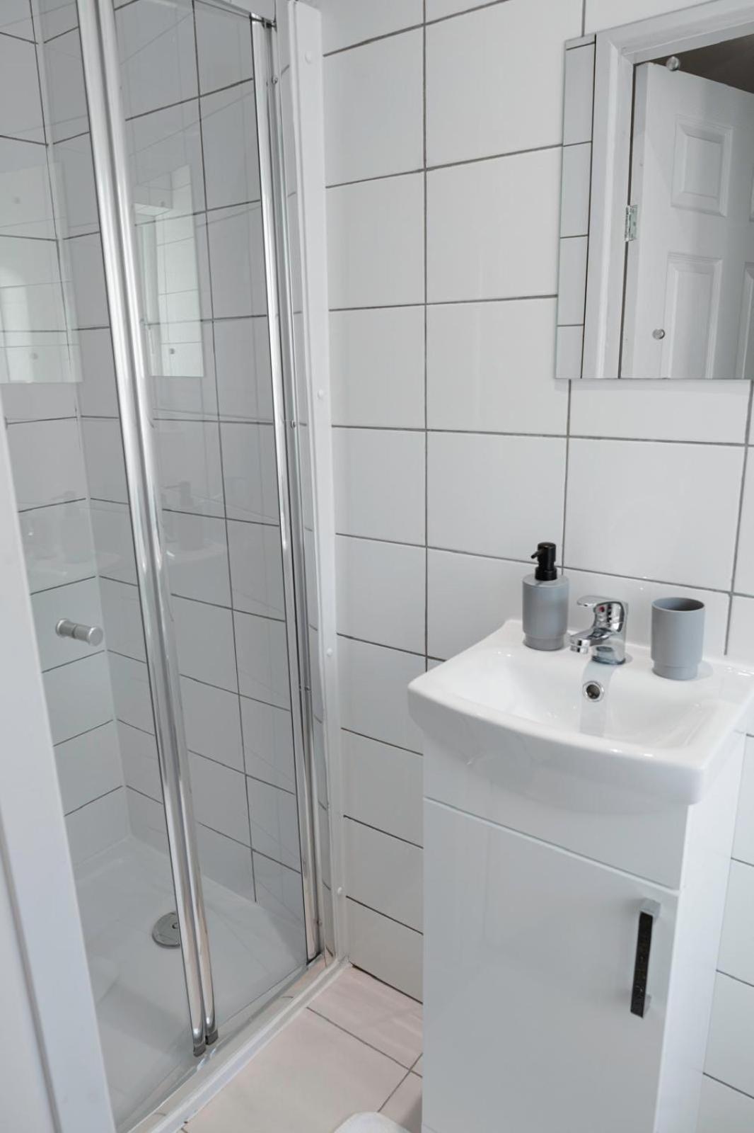 שפילד Cosy Ensuite Bedroom I 5Min Walk From Bramall Lane Stadium מראה חיצוני תמונה